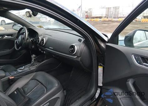 2015 Audi A3 2.0T Premium z USA, uszkodzony, nr VIN WAUBFGFF4F1068166